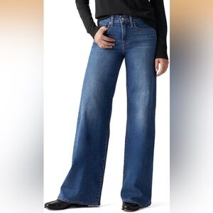 Levi's 318 Shaping Wide Leg Denim Jeans in Clever Girl 29x32